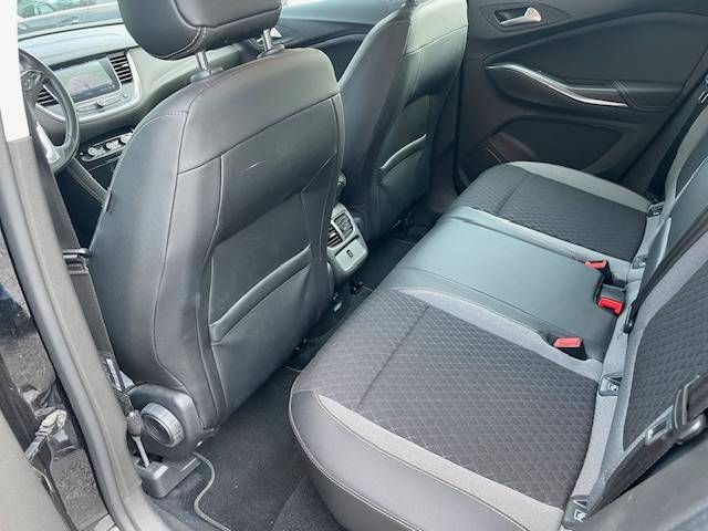 Fahrzeugabbildung Opel GRANDLAND X 1.2 Turbo Innovation AT