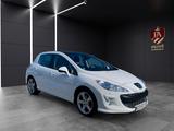 Peugeot 308 Platinum 1.Hand~Automatik~Panorama~Xenon - Peugeot 308 Platinum mit Diesel-Antrieb