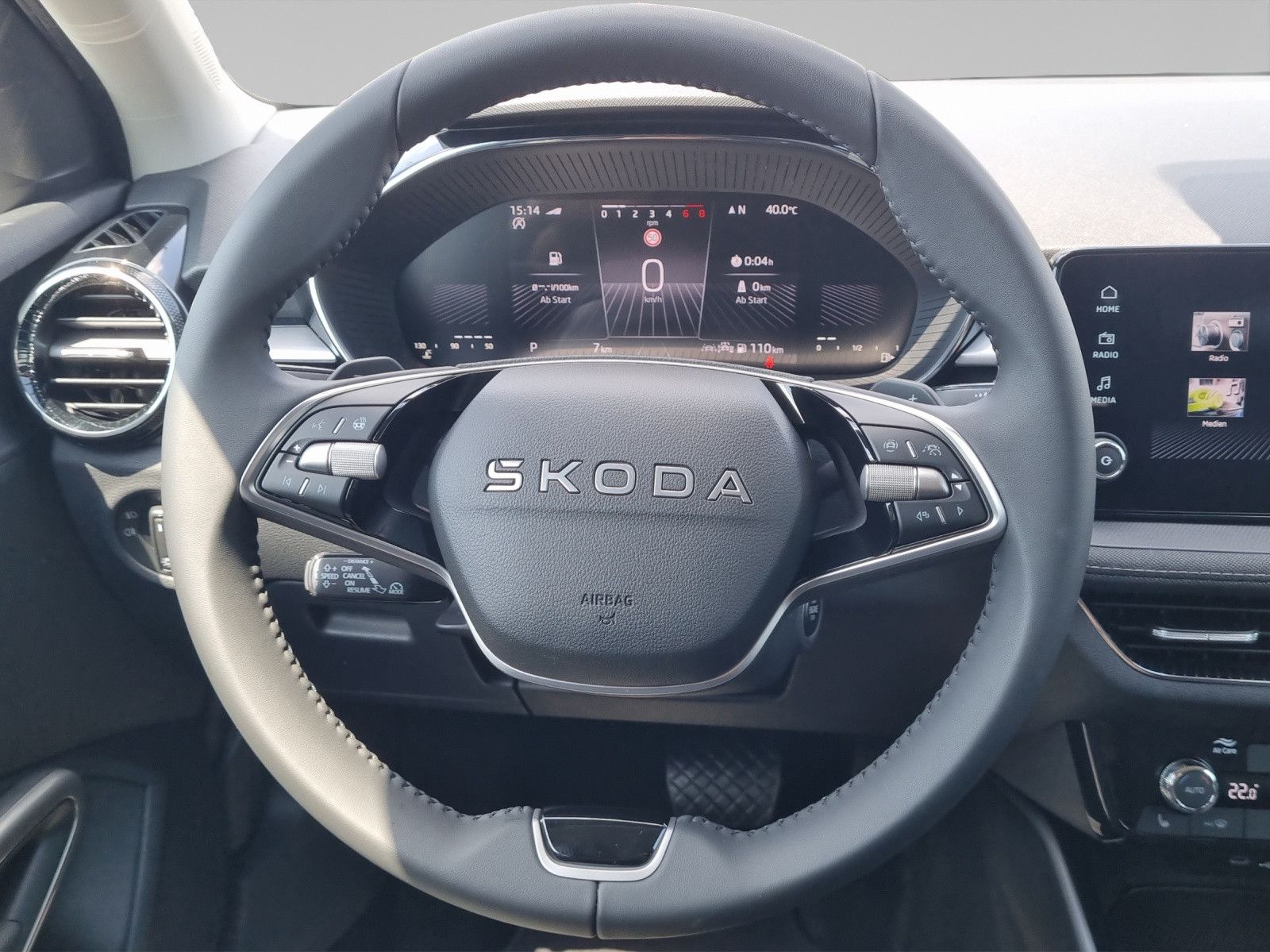 Fahrzeugabbildung SKODA Fabia Balance 1,0TSI 17" Winter+ Fahrassi 50L