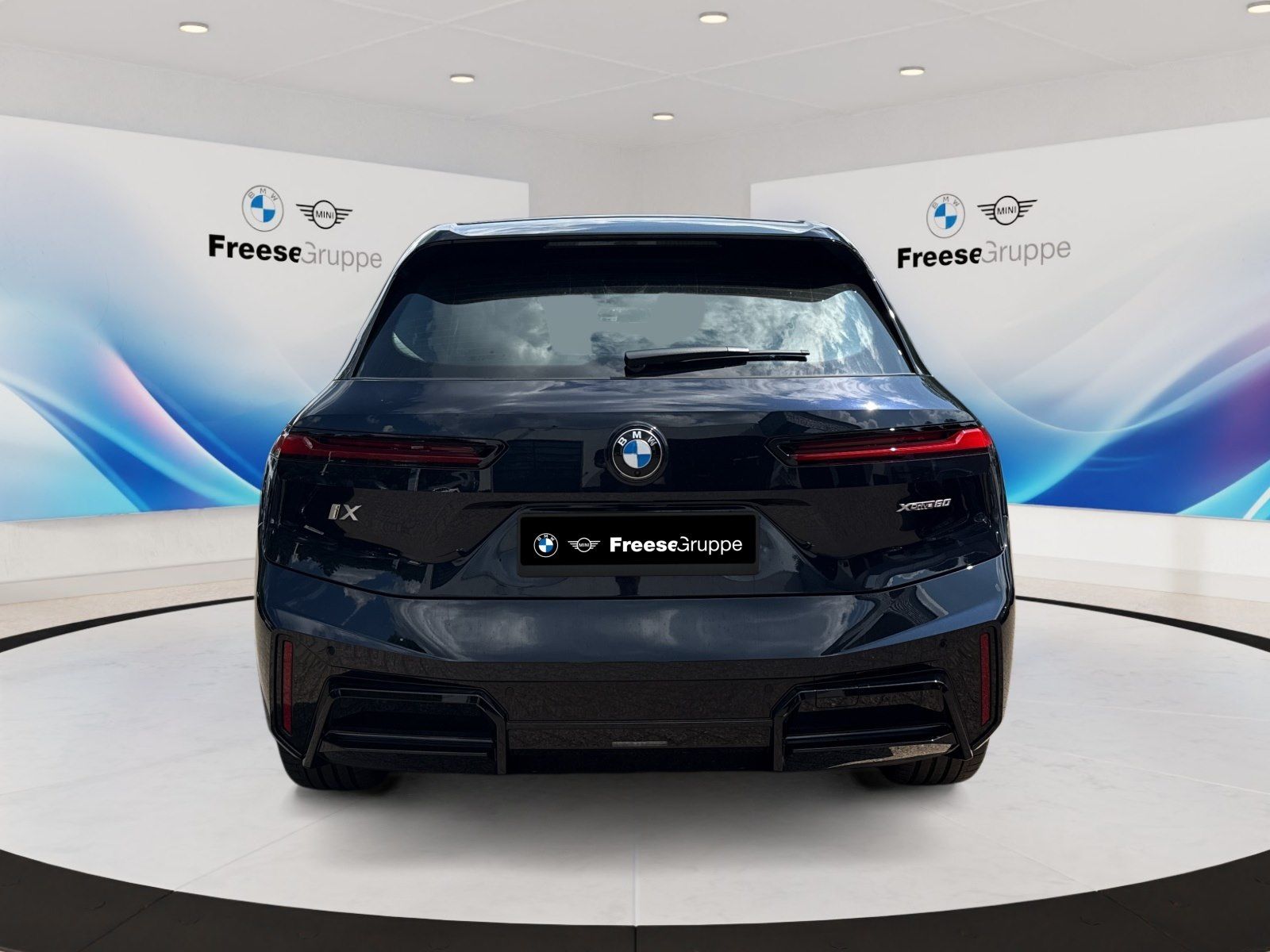 BMW iX xDrive60 HEAD-UP PANO RFK HIFI LENKRADHZ LED foto 5