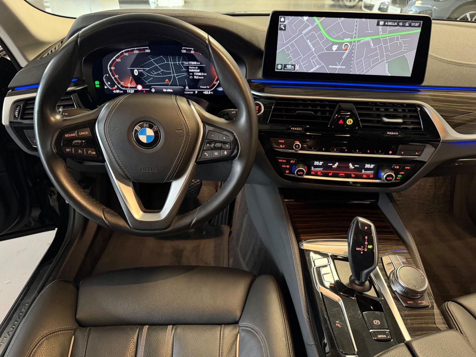 BMW 530 i Luxury Line H-KARDON/CAM/ACC/AHK/LEDER