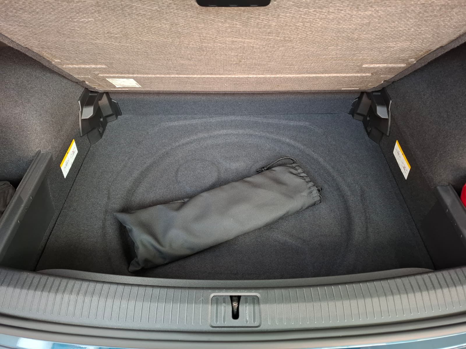 Fahrzeugabbildung Volkswagen Tiguan Elegance 2.0 TDI DSG + Matrix-LED+IQDrive
