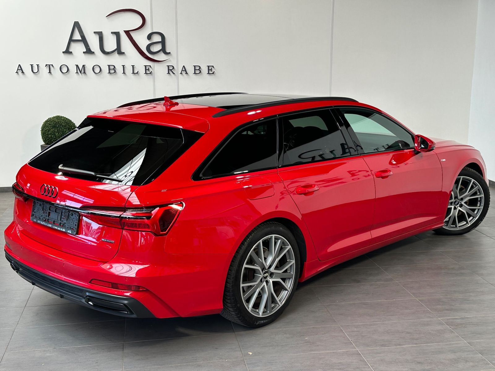 Fahrzeugabbildung Audi A6 Avant 3.0 TDI Qu S-Line NAV+LED+PANO+KAM+ACC