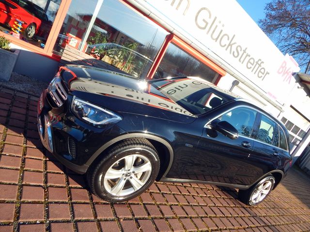 MERCEDES-BENZ GLC 300 de 4Matic  AHZV LED MBUX