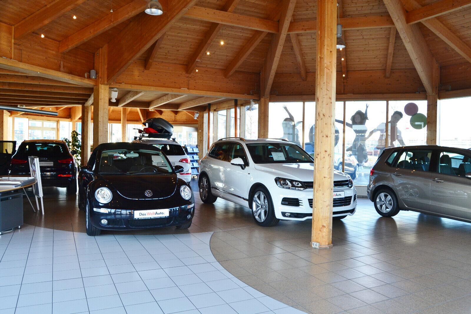 showroom-image-bottom