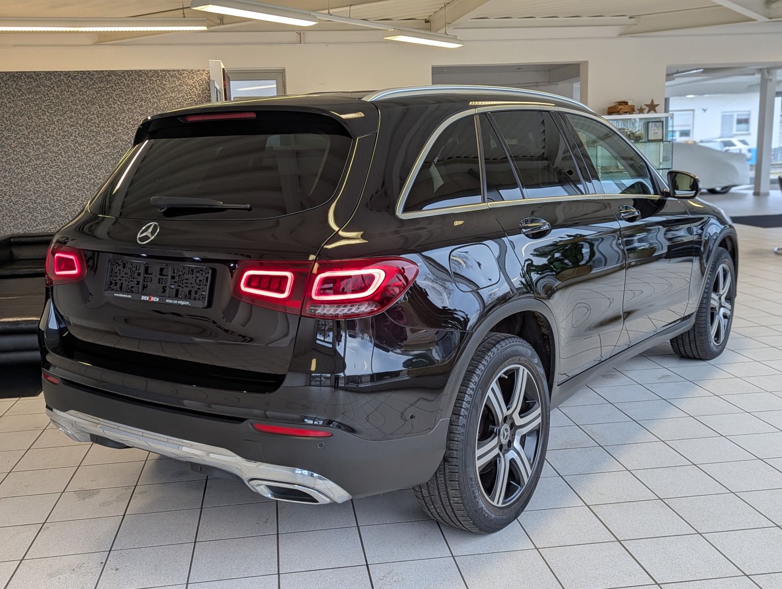 MERCEDES-BENZ GLC 200 4M Business MBUX LED High Temp. AHK 19" - Image 7