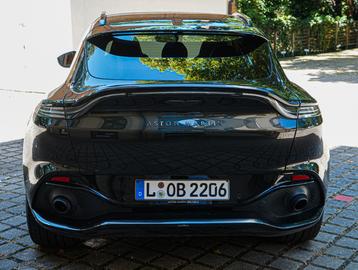 صورة 3 لـ 2021 Aston Martin DBX