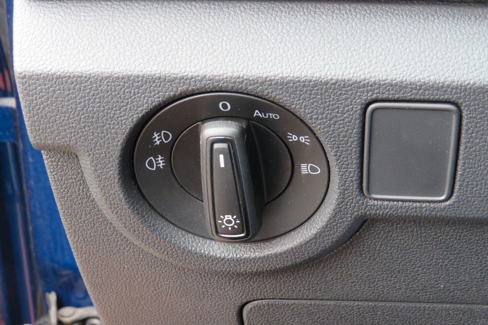Fahrzeugabbildung Volkswagen T-Cross Highline DSG ACC NAVI AHK APP 1.HAND