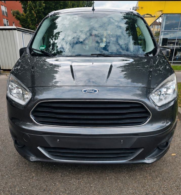 Image of Ford Courier