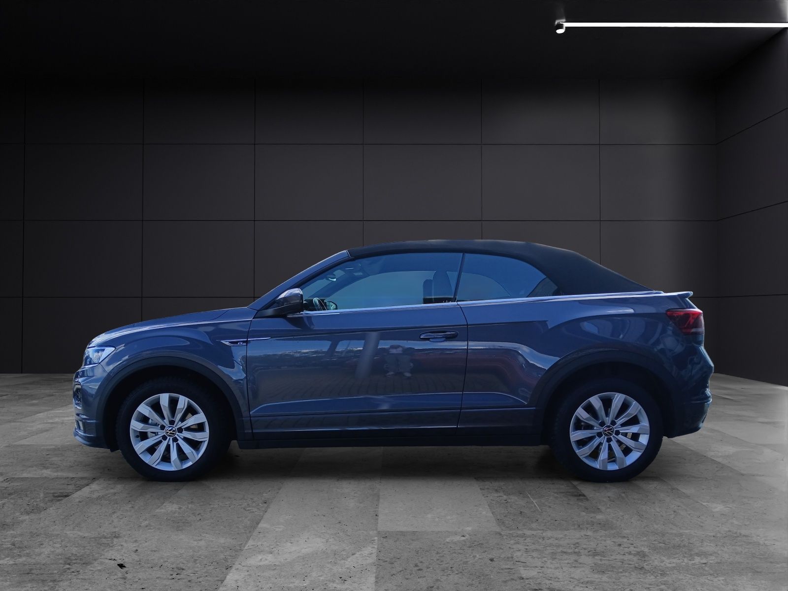 Fahrzeugabbildung Volkswagen T-Roc Cabriolet TSI R-line DSG LED AHK Navi ACC