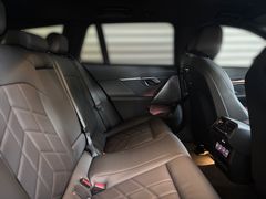 Fahrzeugabbildung BMW 520i Touring M Sport --DrivingProf/Autobahn/20LM
