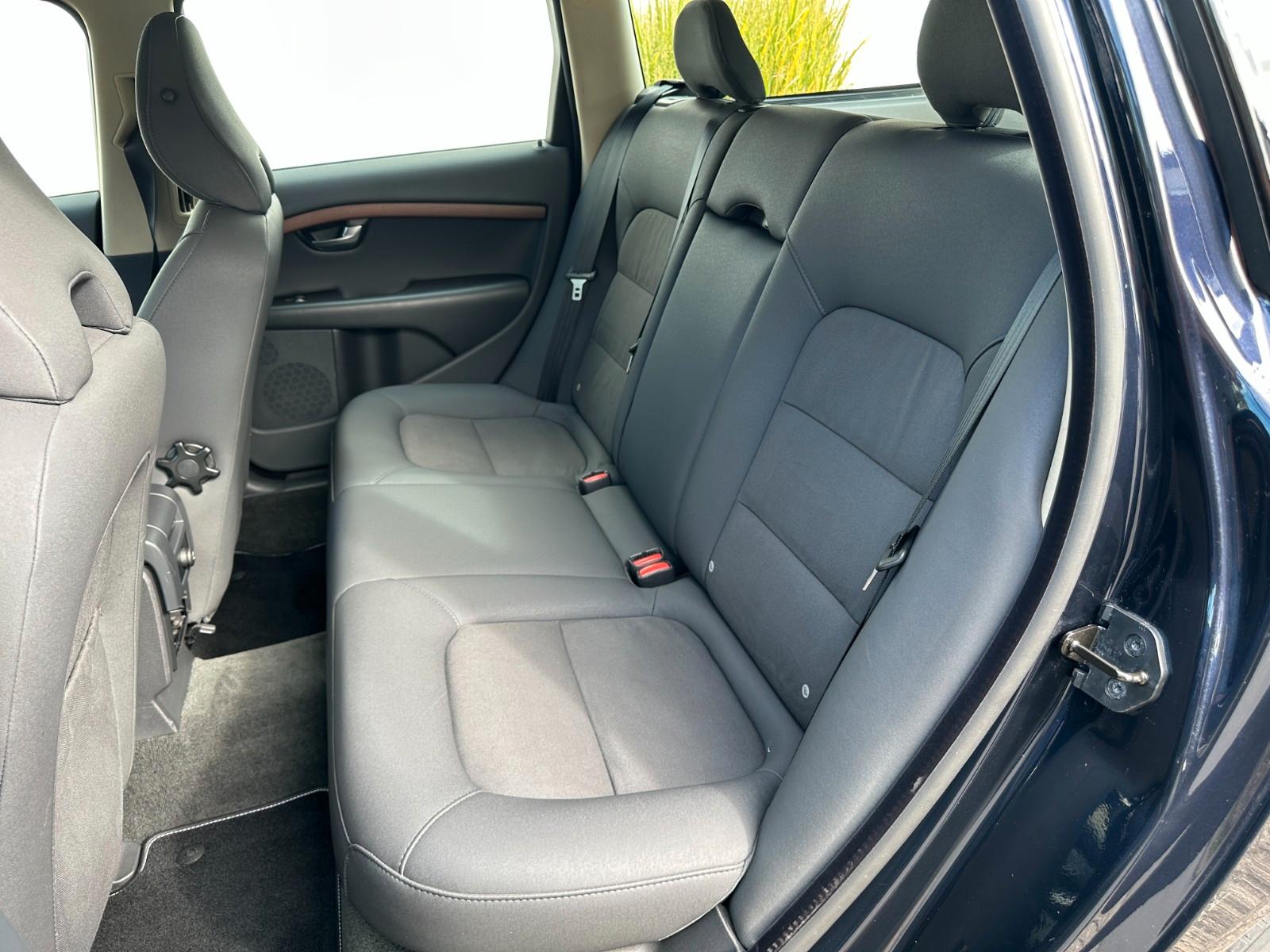 Volvo V70 2007 — photo 11