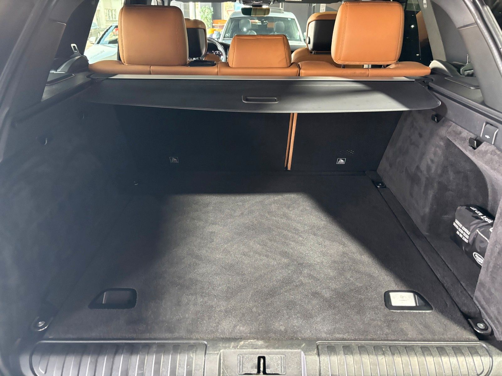 Fahrzeugabbildung Land Rover Range Rover Sport D350 /PANO/MERIDIAN/KEYLESS
