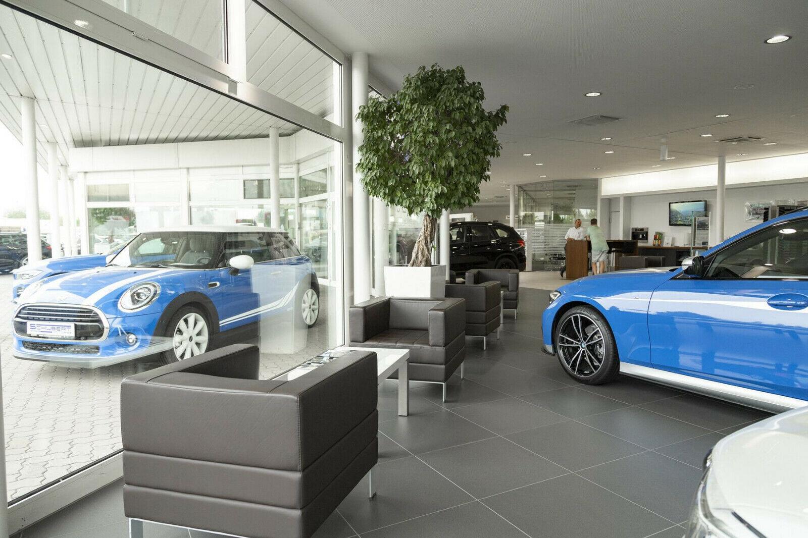 showroom-image-bottom