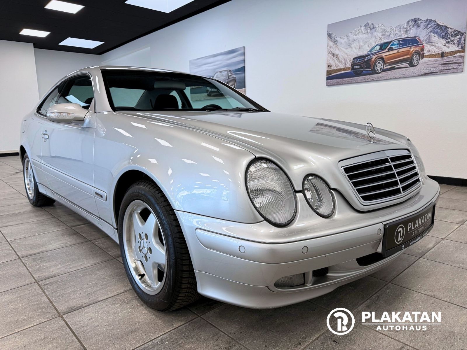 Fahrzeugabbildung Mercedes-Benz CLK 200 Kompressor Automatik Tempomat Klima