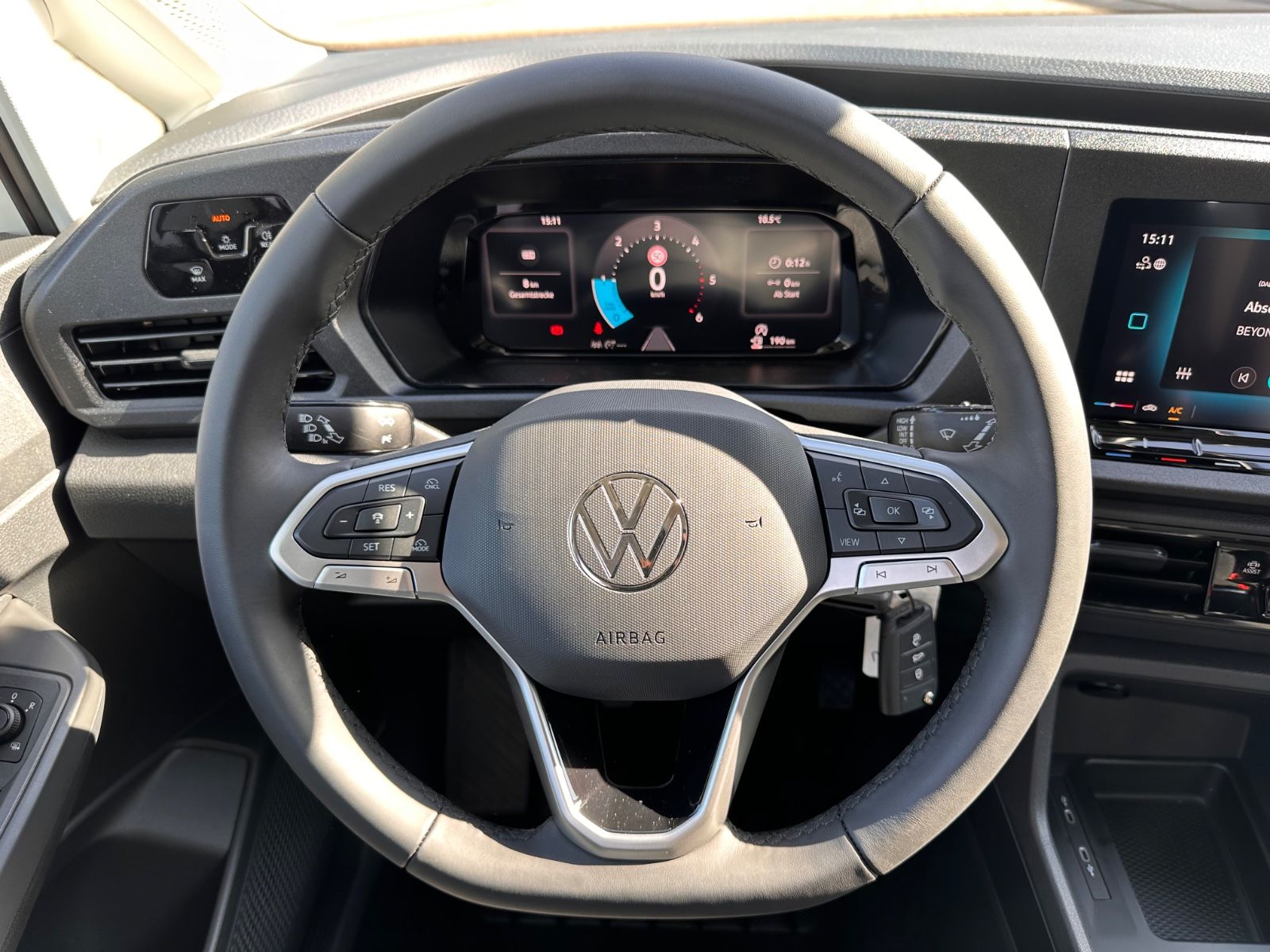 Fahrzeugabbildung Volkswagen Caddy Kombi 2.0 TDI APP/ACC/LED/PDC/TOTW/VIRT