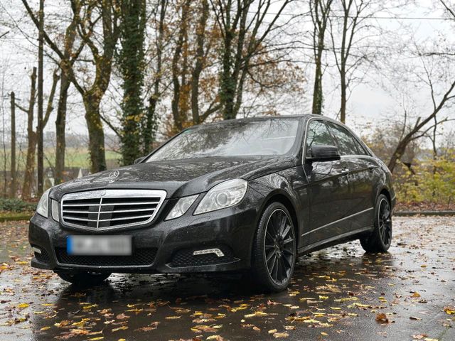 Mercedes-Benz E350 * Voll* Keyless * Absta...