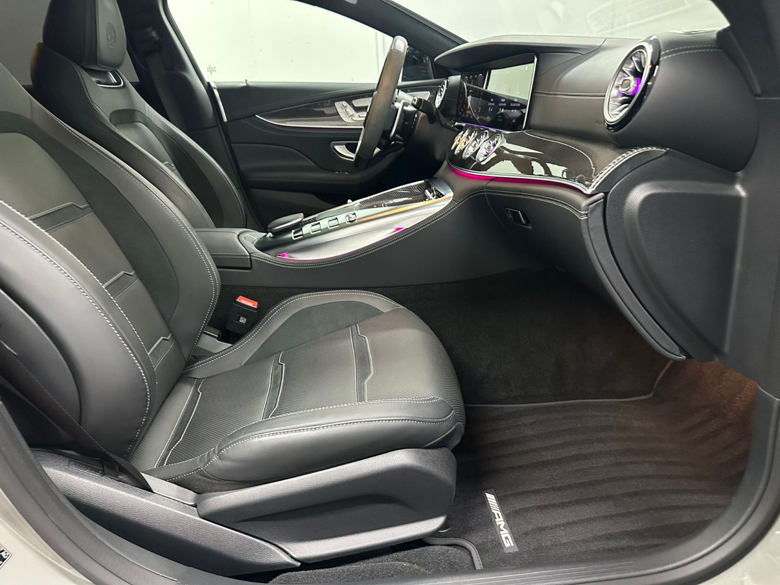 Fahrzeugabbildung Mercedes-Benz GT 63  S E Performance *AERODYNAMIK*CLASSICGRAU*