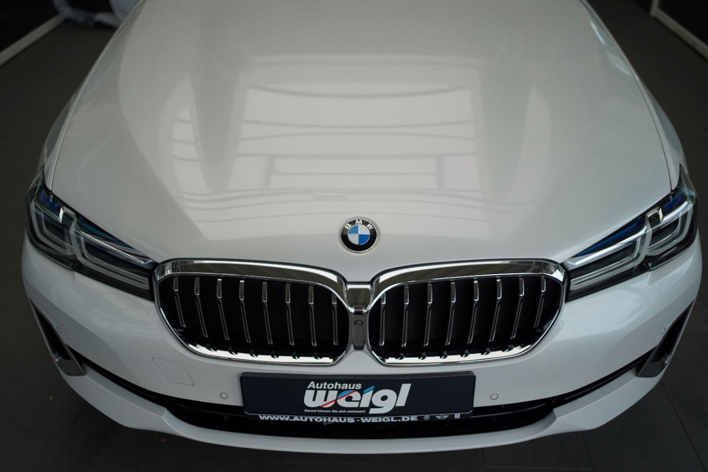 Fahrzeugabbildung BMW 530d xDri Luxury Line Laserlicht+Standheizun+AHK