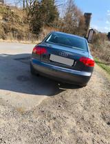 Audi A4 B7 1.6 Limousine - Audi A4 mit Benzin-Antrieb: Limousine, 1.6