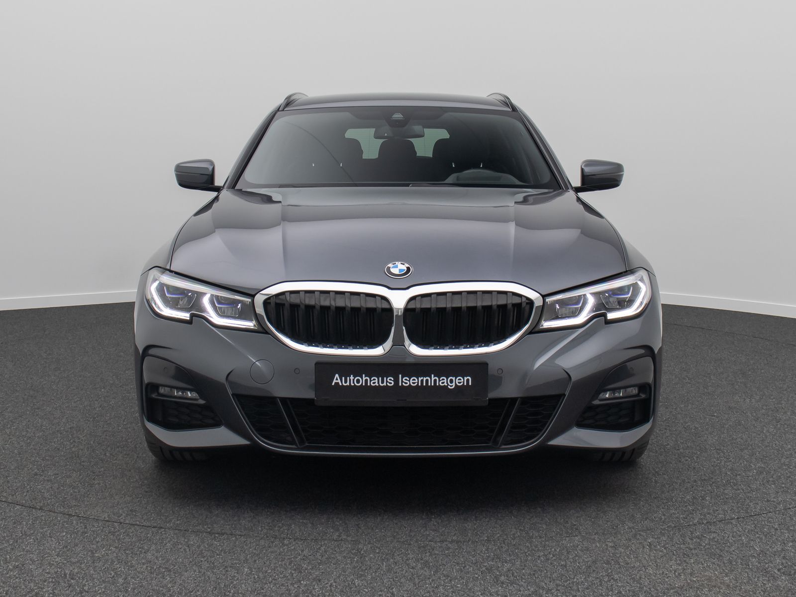 Fahrzeugabbildung BMW 330e M Sport Laser DAB Alarm HUD H/K Komfort 18"