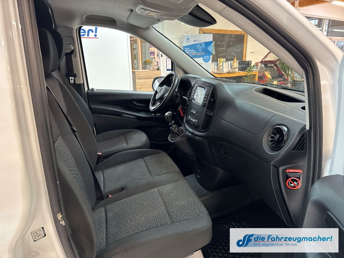 Fahrzeugabbildung Mercedes-Benz Vito Kasten 116 CDI RWD extralang Navi DAB SHZ