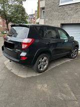 Toyota RAV 4 2,2-l-D-CAT 4x4 Executive Executive - Toyota RAV 4 Gebrauchtwagen in Düsseldorf