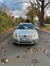Toyota Avensis 1.8 Polnische Kennzeichen - Toyota Avensis Gebrauchtwagen in Bremen