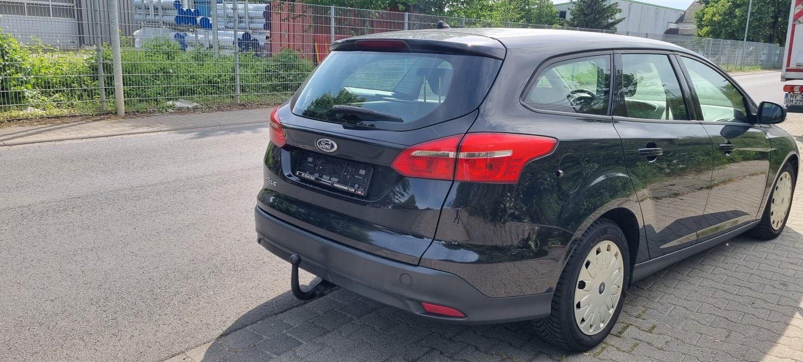 Ford Focus 2015 — photo 6