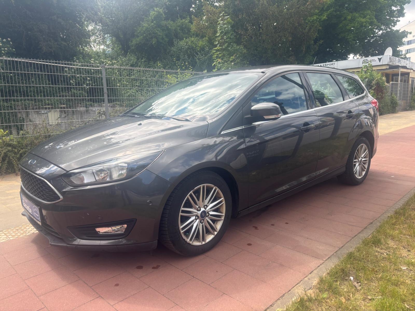 Ford Focus Turnier Cool & Connect Automatik Navi