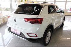 Fahrzeugabbildung Volkswagen T-Roc Life,Top-Ausstattung,Top-Zustand