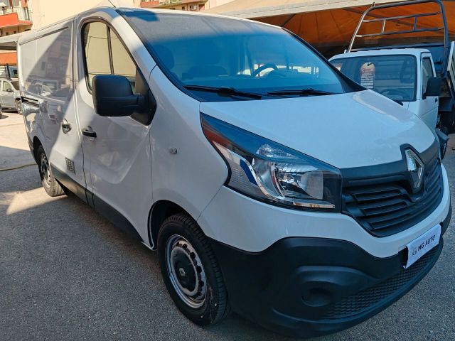 Autres RENAULT TRAFIC 3 POSTI