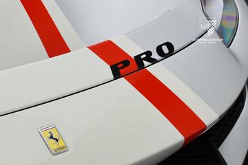 2020 Ferrari 488 PISTA — миниатюра 11