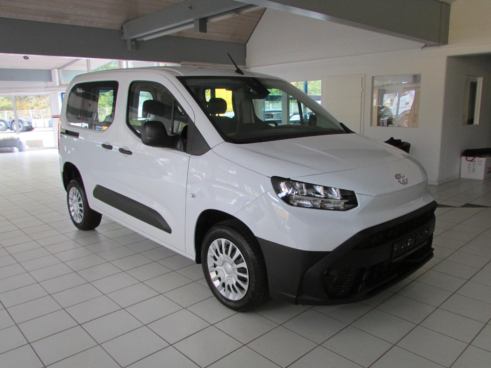 Toyota Proace City Verso L1 Rampe-Behindertengerecht