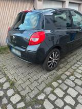 Renault clio 1.6 - Renault Clio mit Benzin-Antrieb: Sportwagen