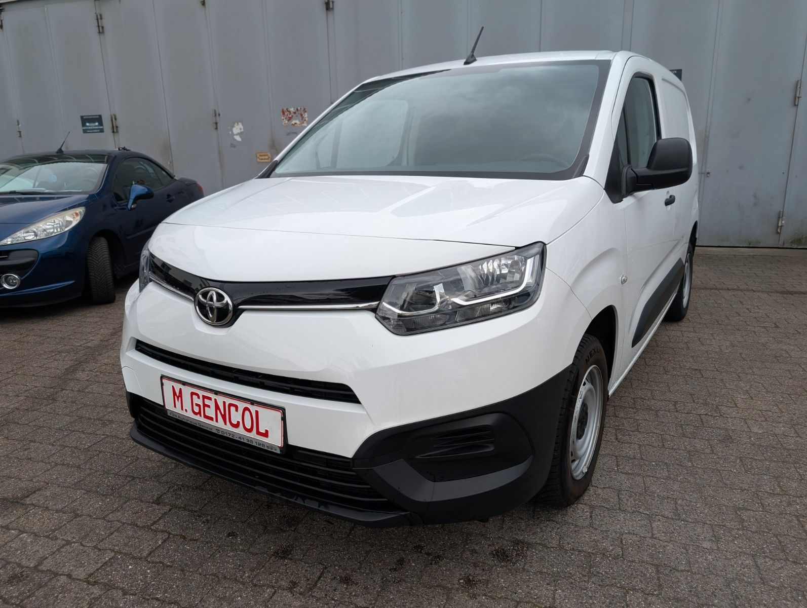 TOYOTA Proace