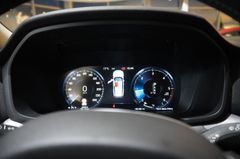 Fahrzeugabbildung Volvo V60 D3 Momentum Pro LED/NAVI/SHZ/AHK/PDC/CAM/DAB