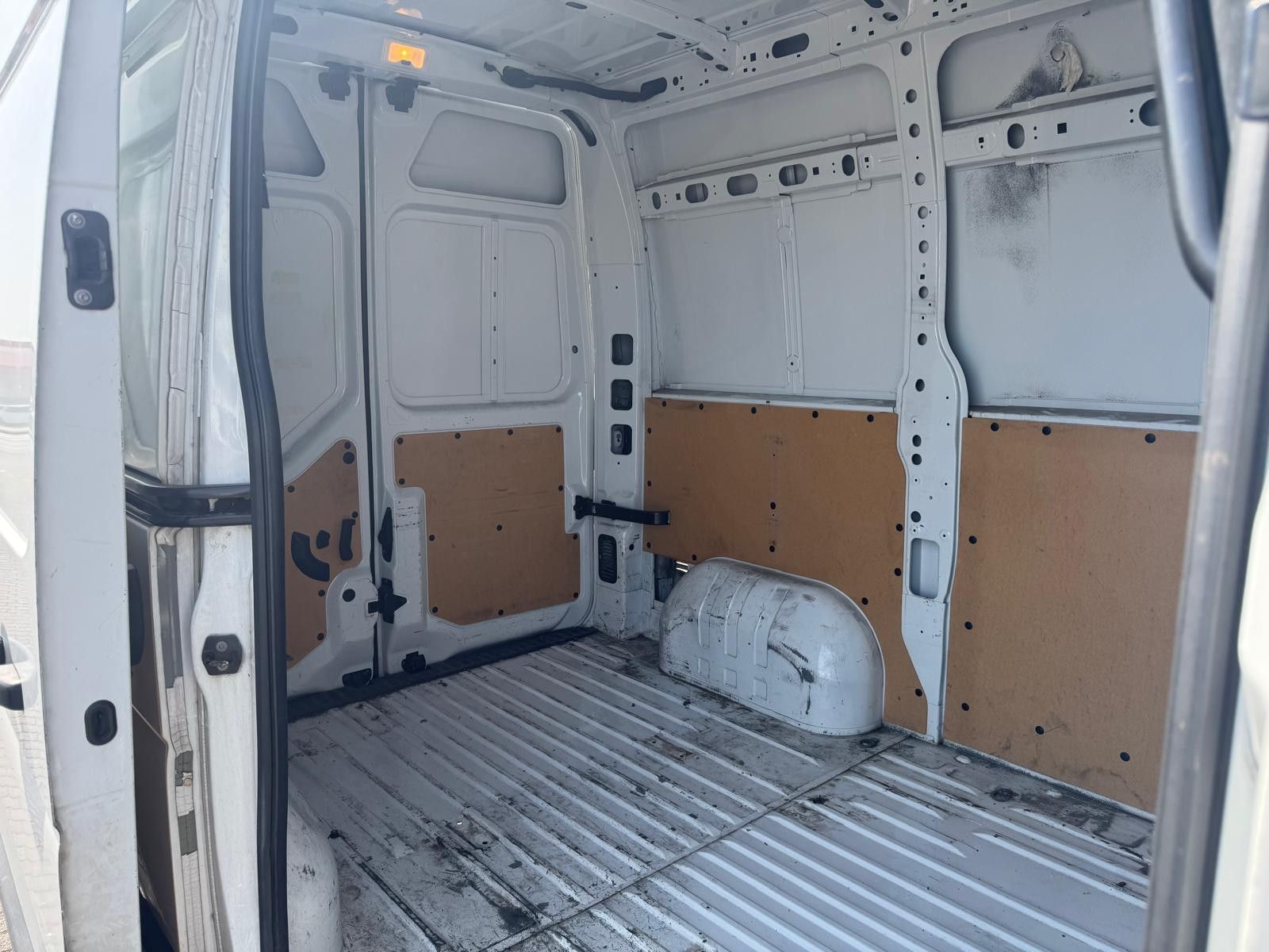 Fahrzeugabbildung Renault Master III Kasten L1H2HKa 3,5t/1.HAND/SCHECKHEFT