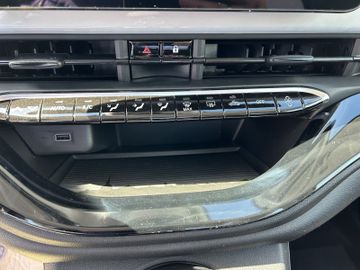 Fiat 500 Hybrid Icon KAMERA SHZ ARMLEHNE PDC CARPLAY