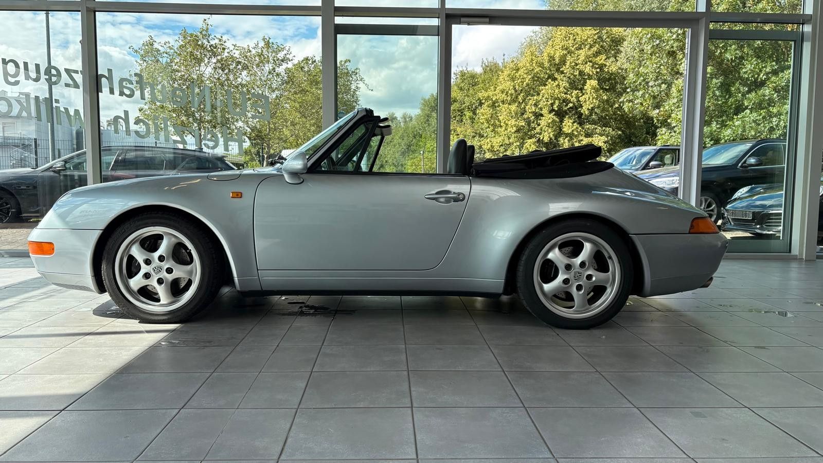 Fahrzeugabbildung Porsche 993 Carrera Cabriolet Automatik/erst 90000km
