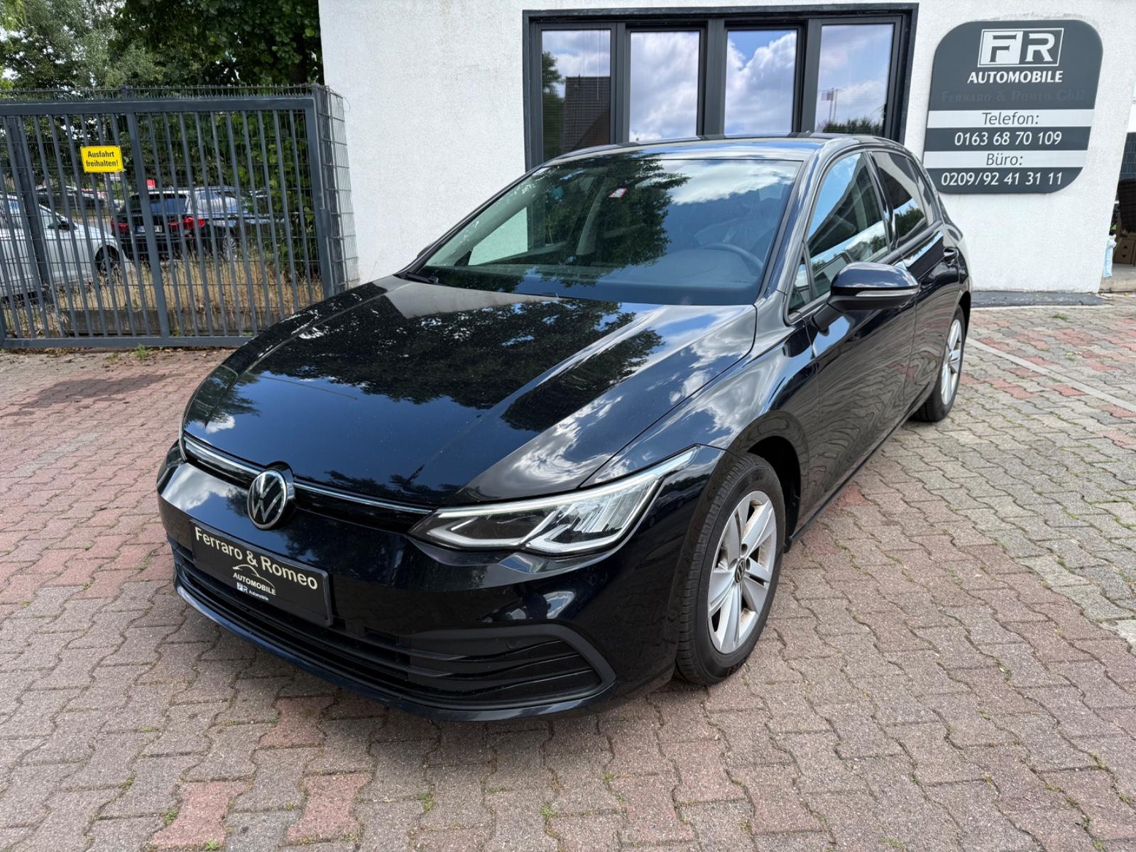 Volkswagen Golf VIII Lim. Life DSG  2.0 TDI 150PS NAVI-LED