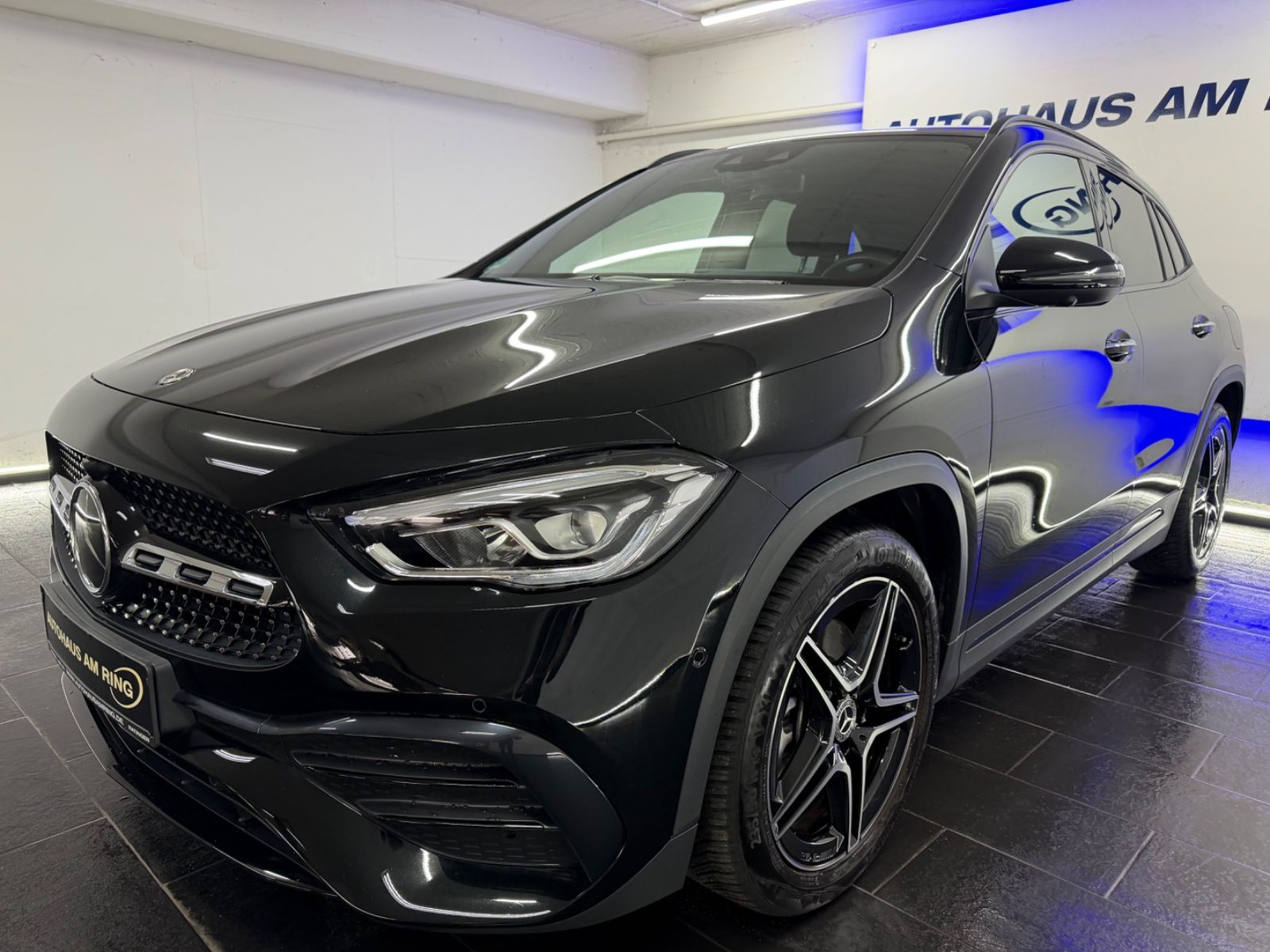 Mercedes-Benz GLA 250 4Matic AMG NIGHT 1HND 360° LED HUD APPLE foto 3