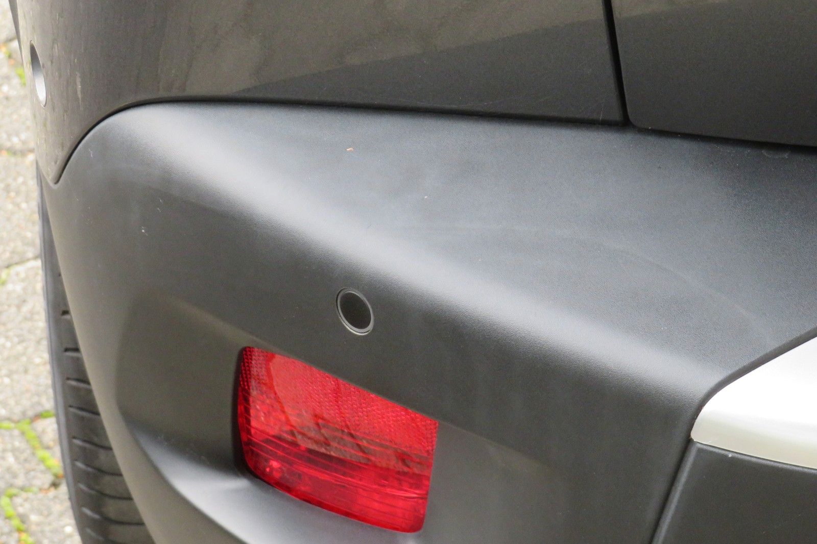 Fahrzeugabbildung Peugeot 2008 GT 1.2 PURETECH NAVI KAMERA PDC ACC 1.HAND