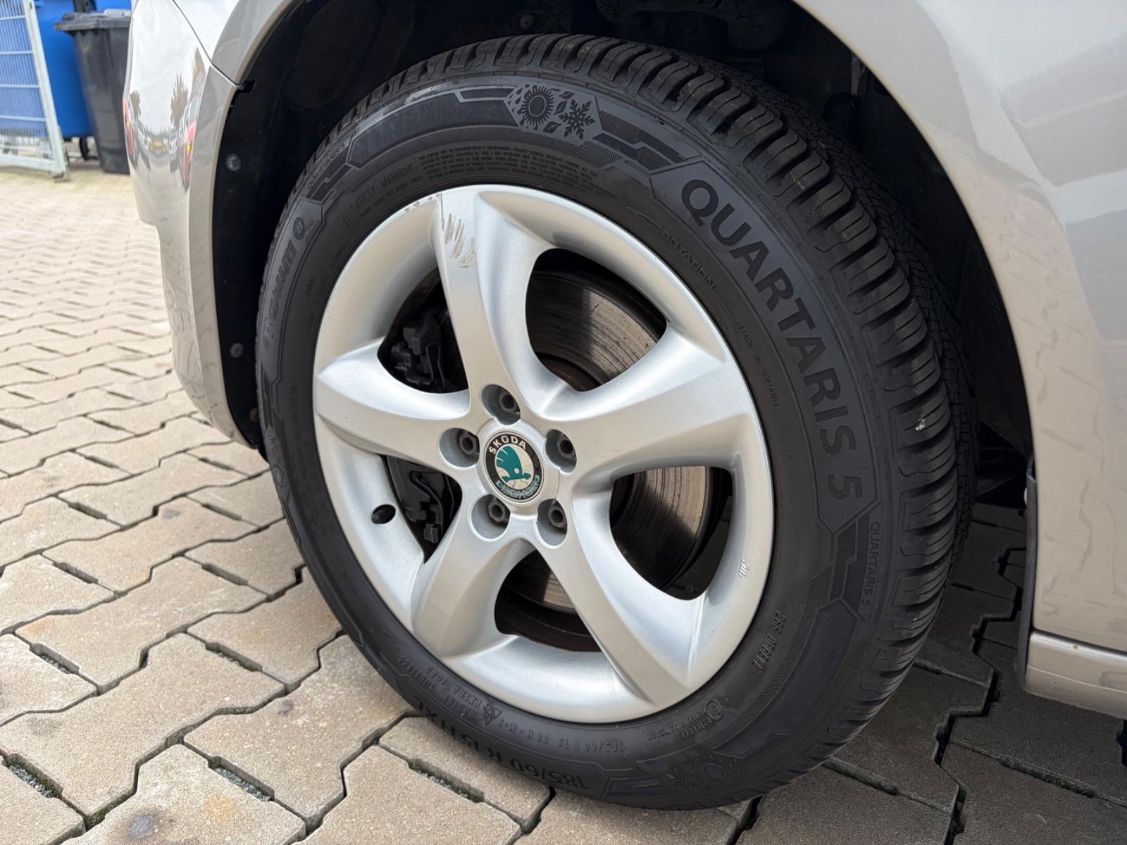 Skoda Fabia 2011 — photo 14