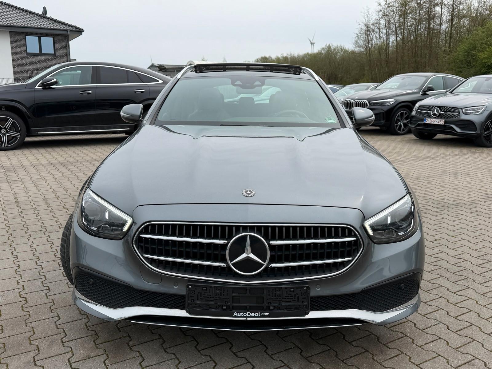 Mercedes-Benz E 300e Hyb*Avantgarde* Panoramadach *ACC*Head Up