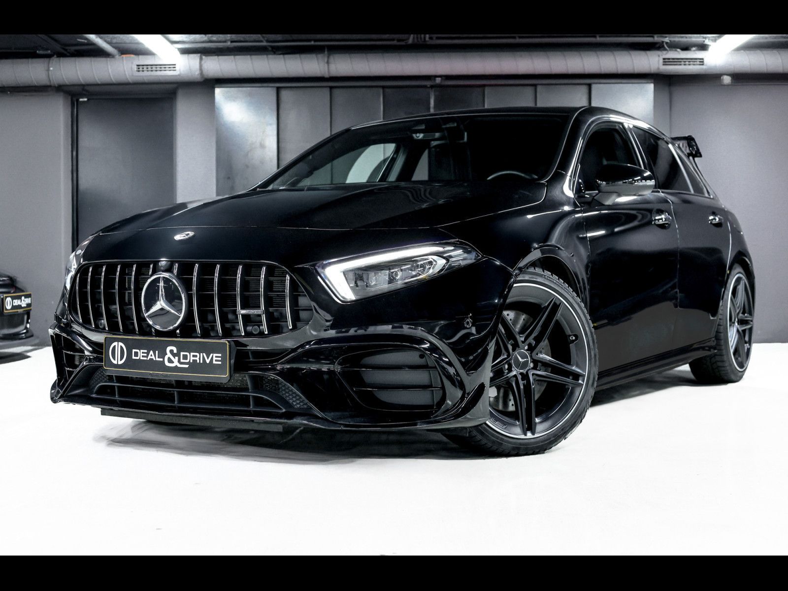 MERCEDES-BENZ A 45 AMG 4M°WARRANTY 12/27°AERO°BURM°PANO°ABGAS