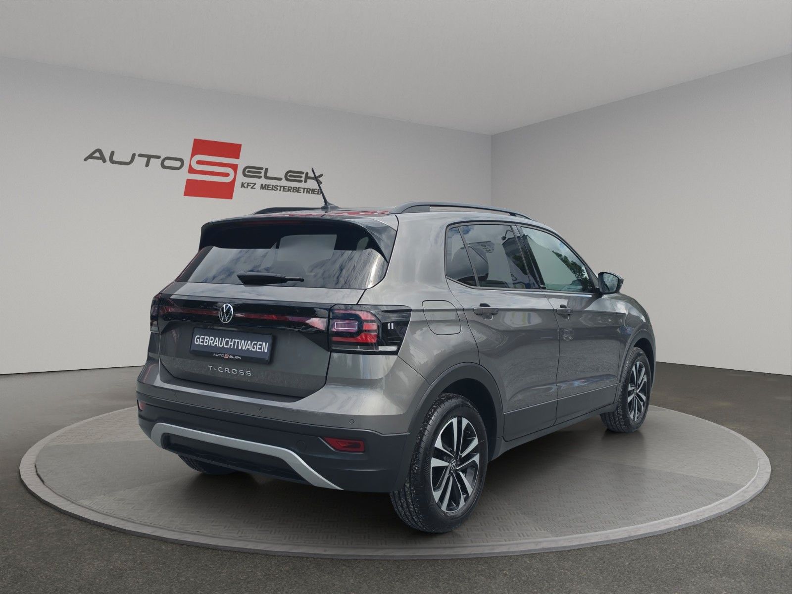 Fahrzeugabbildung Volkswagen T-Cross United NAVI SHZ PDC APP-CONNECT