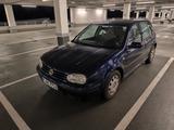 Volkswagen Golf 1.6 SR