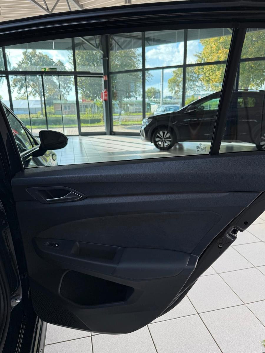 Volkswagen Golf VIII Lim. 1.5 eTSI 110 kW R-Line, миниатюра 27
