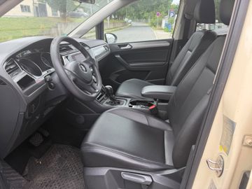 Volkswagen Touran - 7